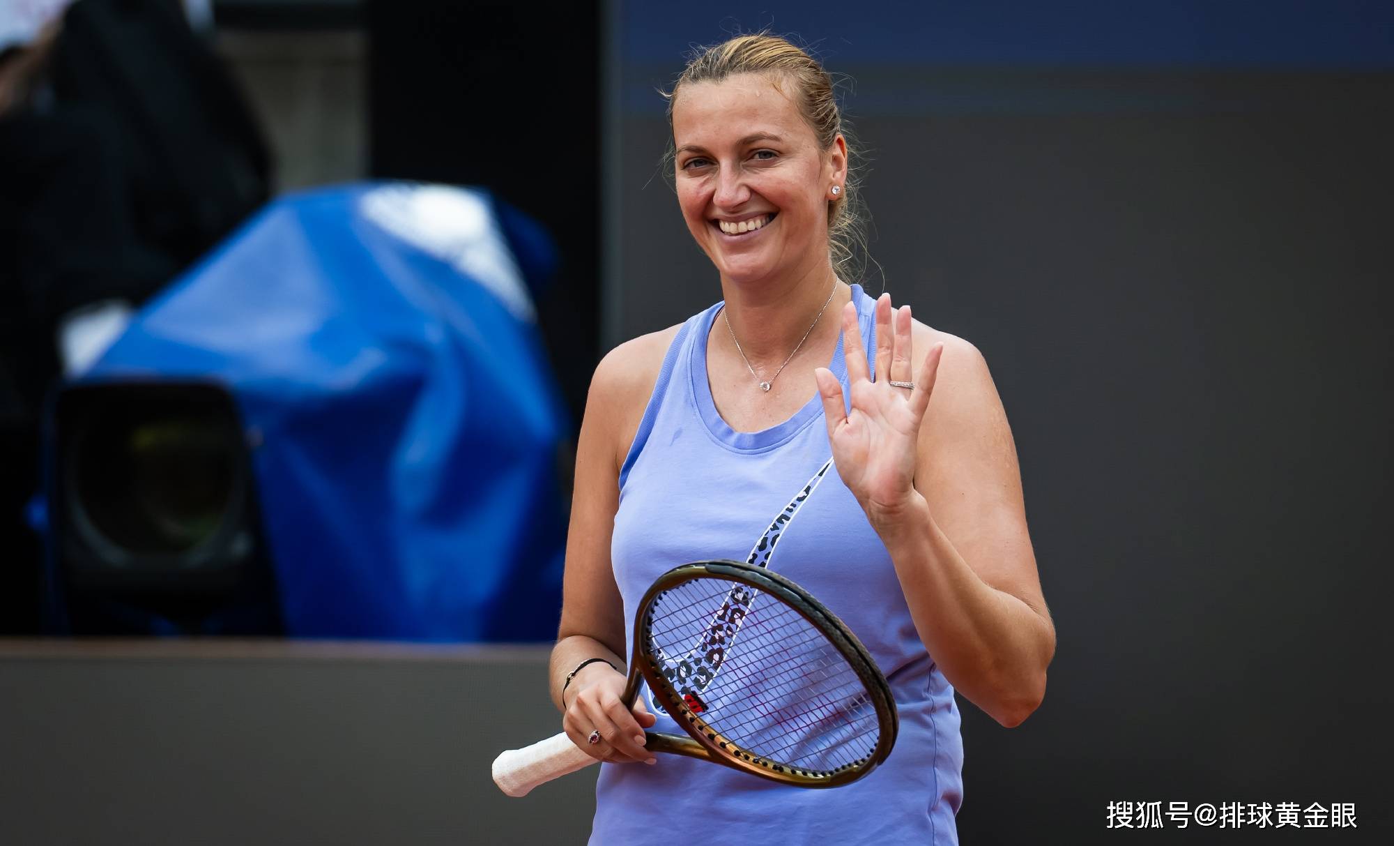 科维托娃回归赛场，回归赛场首场状态亮眼，C9观众沸腾！