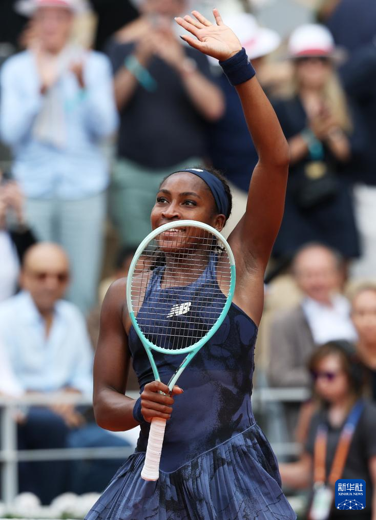  法网八强战对决在即！巴黎圣日耳曼演练定位球，费内巴切密集防守应对